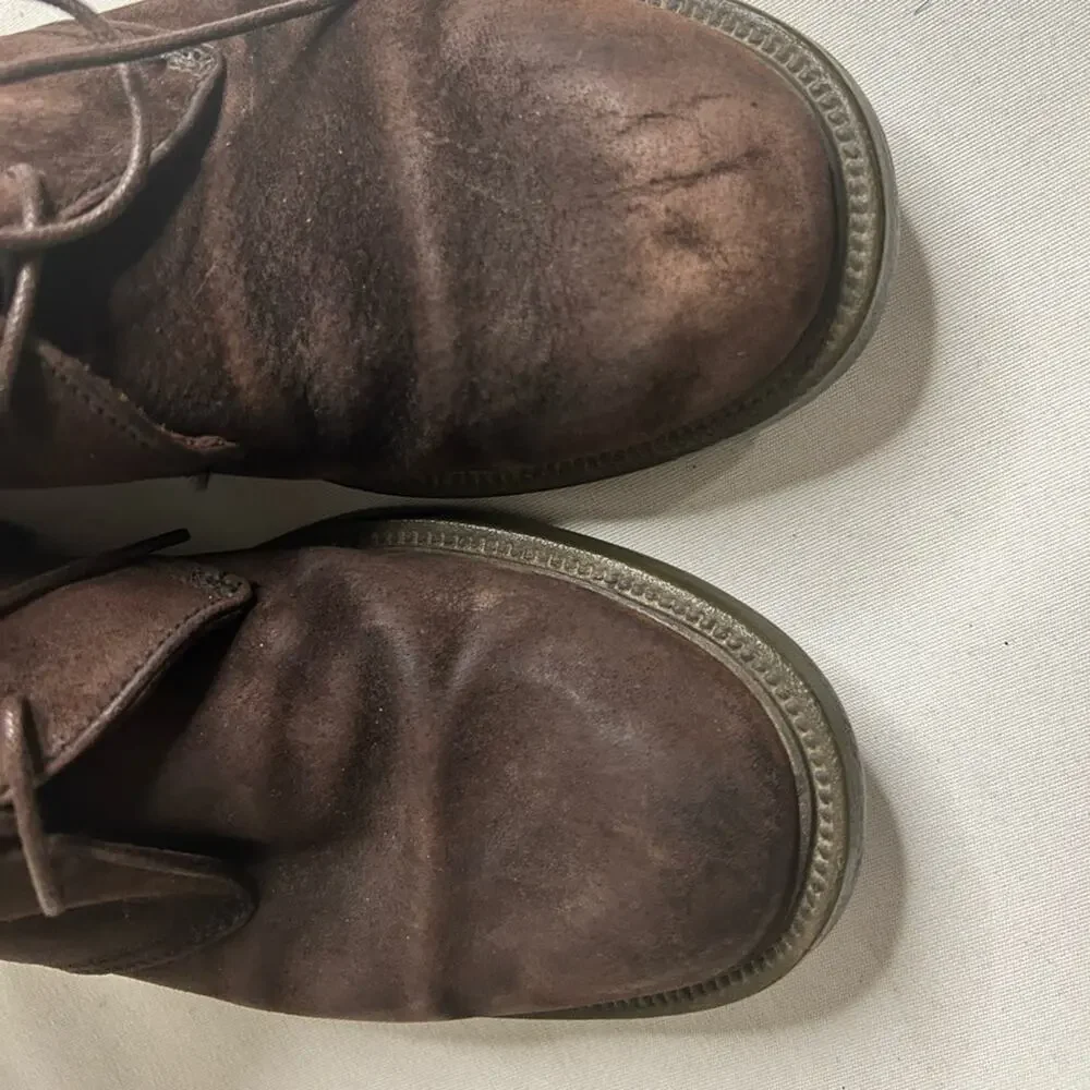 Roots Canada men’s chukka lace up boot distressed suede chocolate brown. Size 14